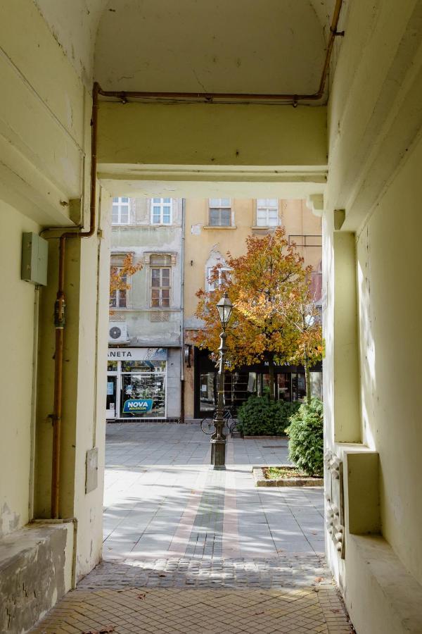 Apartman Zamak Sombor Esterno foto
